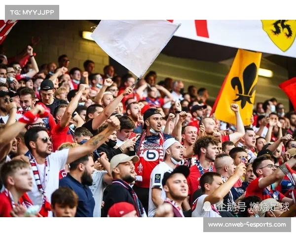 法兰克福球迷烟火表演,诺坎普客场变主场氛围 法兰克福球迷烟火表演,诺坎普客场变主场氛围